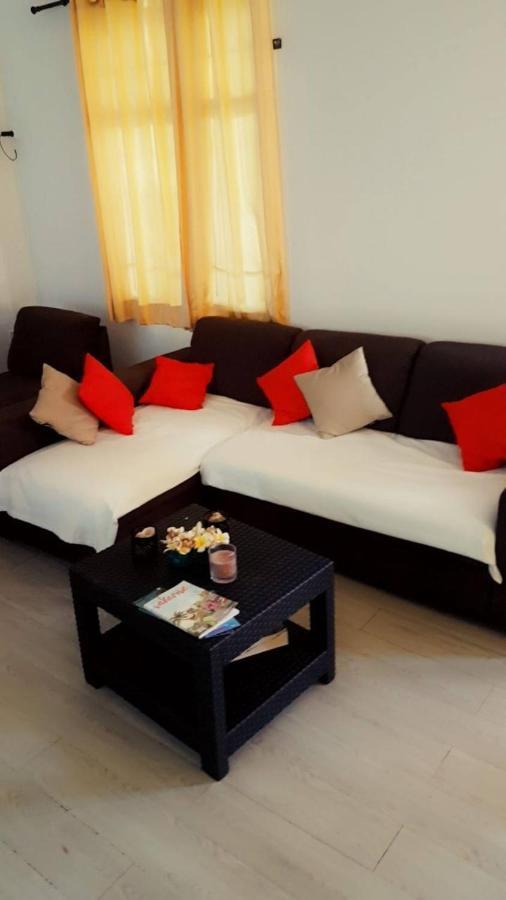 Residence Frangipani Pereybere Beach エクステリア 写真